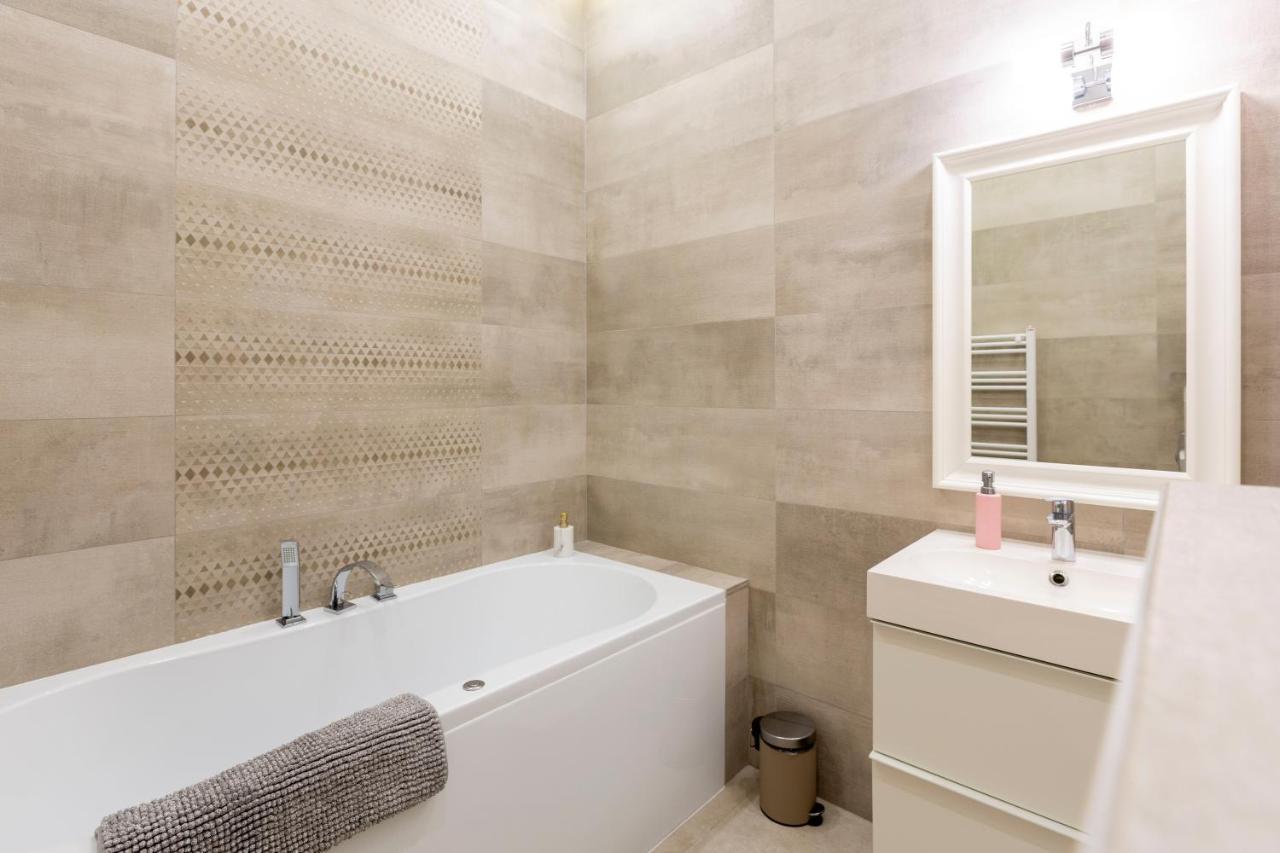Luxury 3Bedrm 2Bathrm Apartment With Danube River View بودابست المظهر الخارجي الصورة