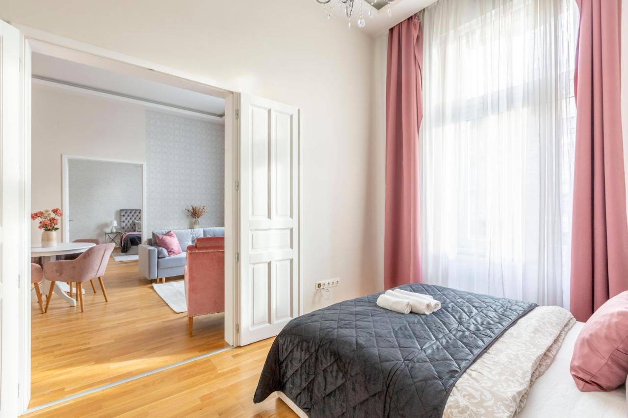 Luxury 3Bedrm 2Bathrm Apartment With Danube River View بودابست المظهر الخارجي الصورة