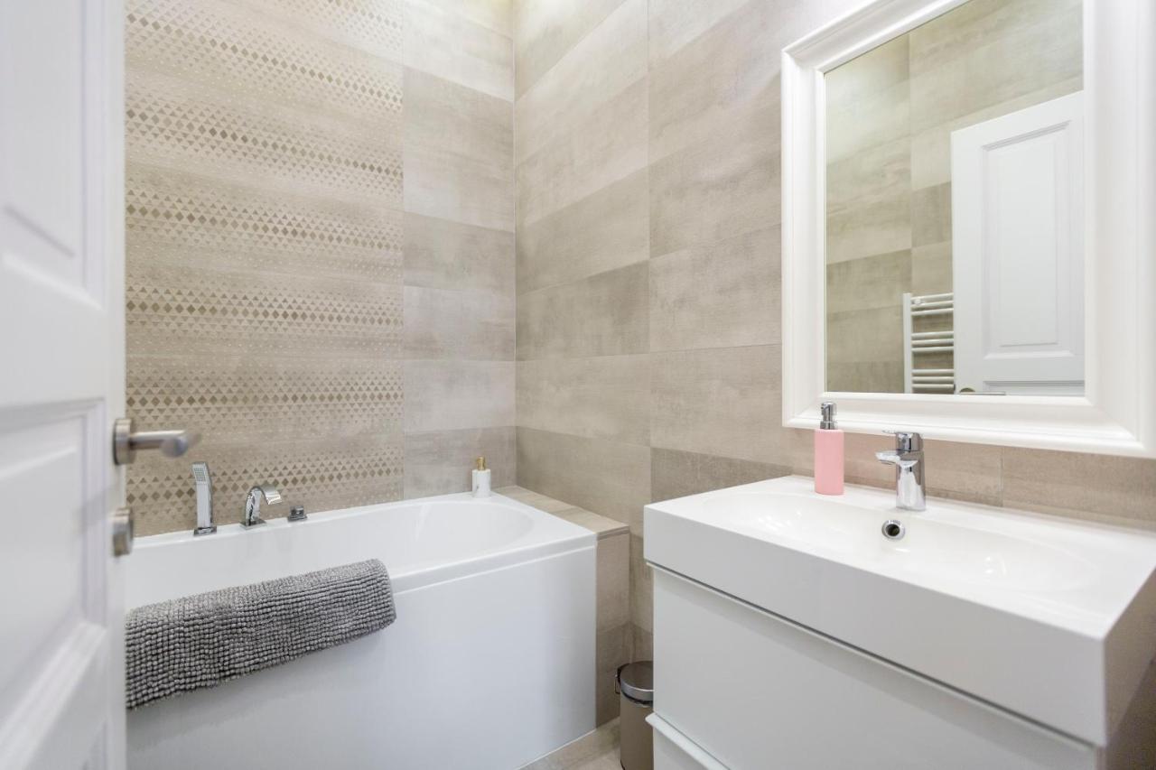 Luxury 3Bedrm 2Bathrm Apartment With Danube River View بودابست المظهر الخارجي الصورة