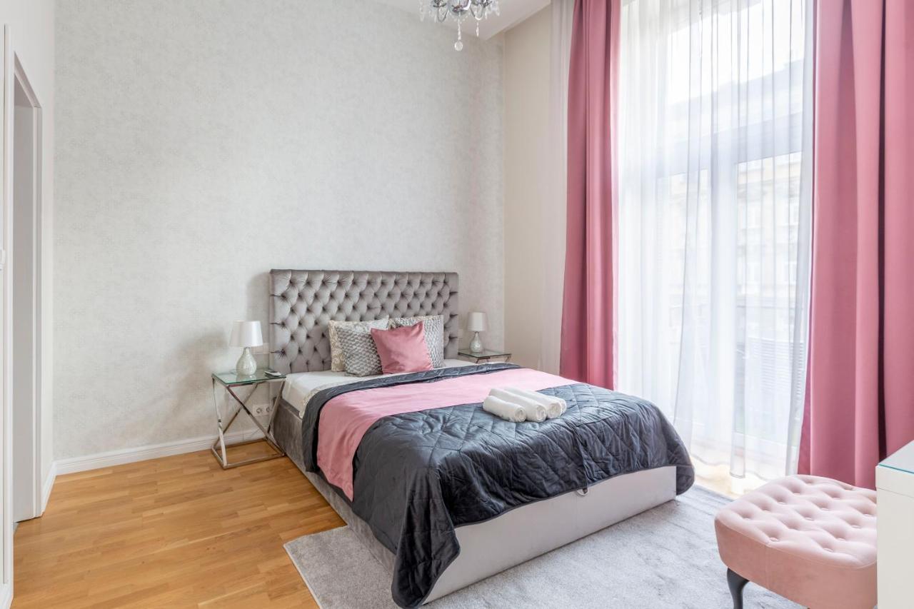 Luxury 3Bedrm 2Bathrm Apartment With Danube River View بودابست المظهر الخارجي الصورة